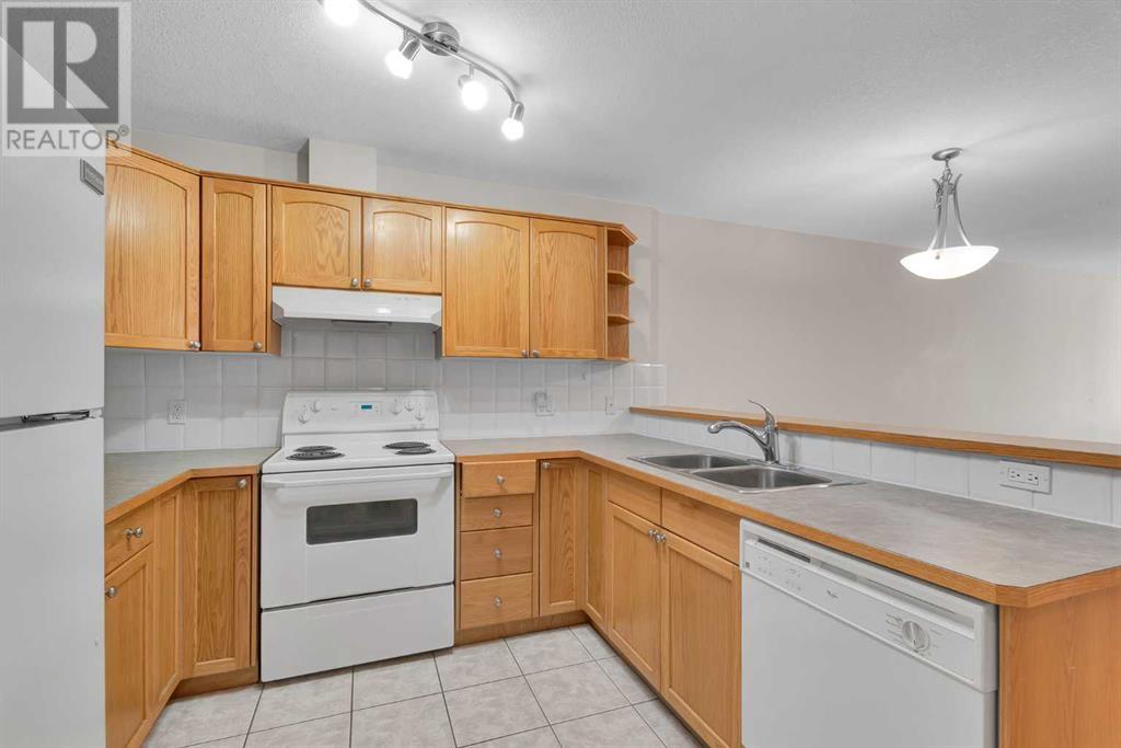 Single Family House for Sale in    Avenue NE Crescent Heights Calgary 