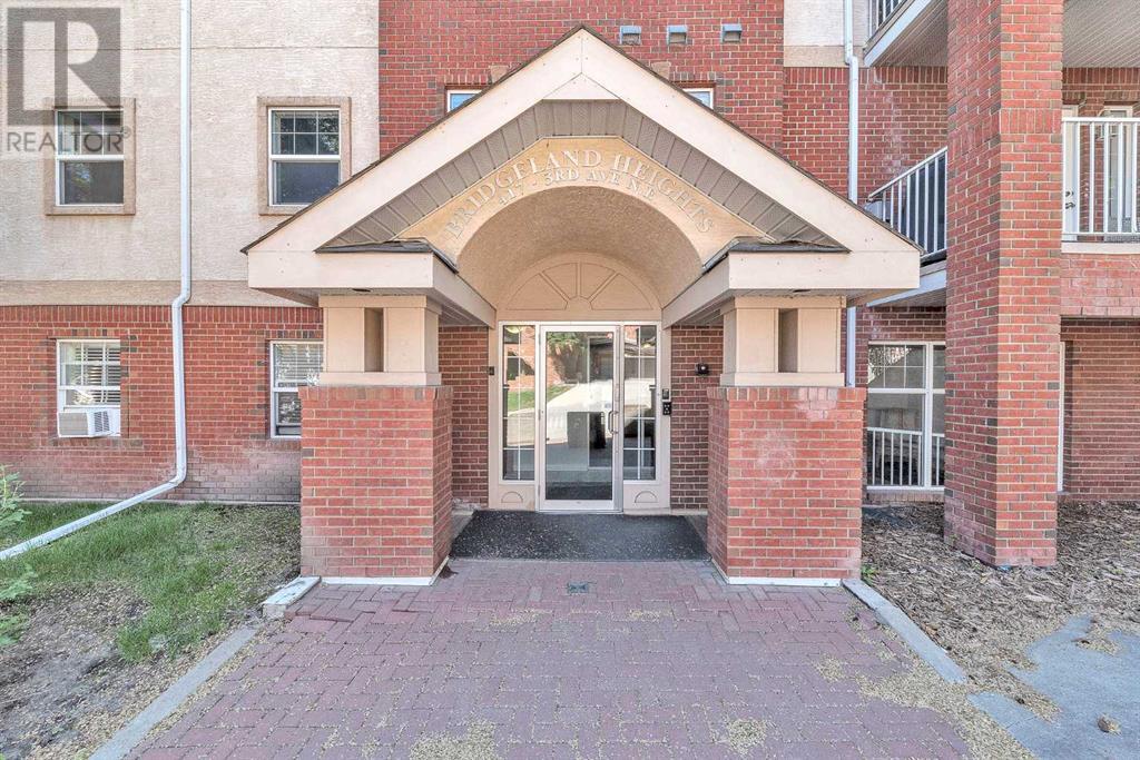 Single Family House for Sale in    Avenue NE Crescent Heights Calgary 