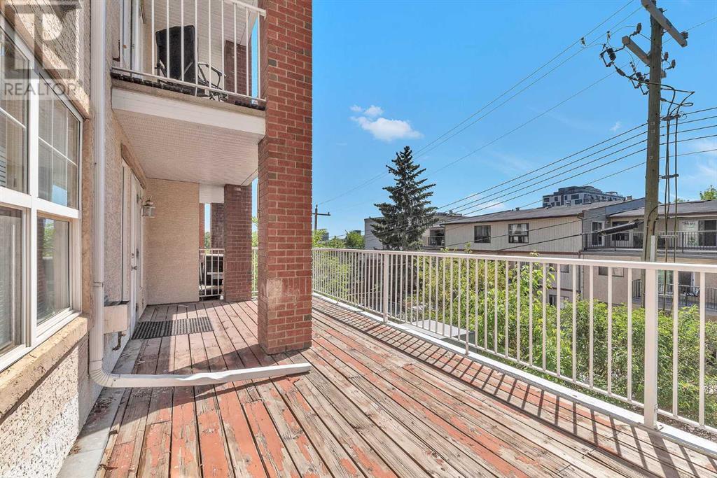 Single Family House for Sale in    Avenue NE Crescent Heights Calgary 