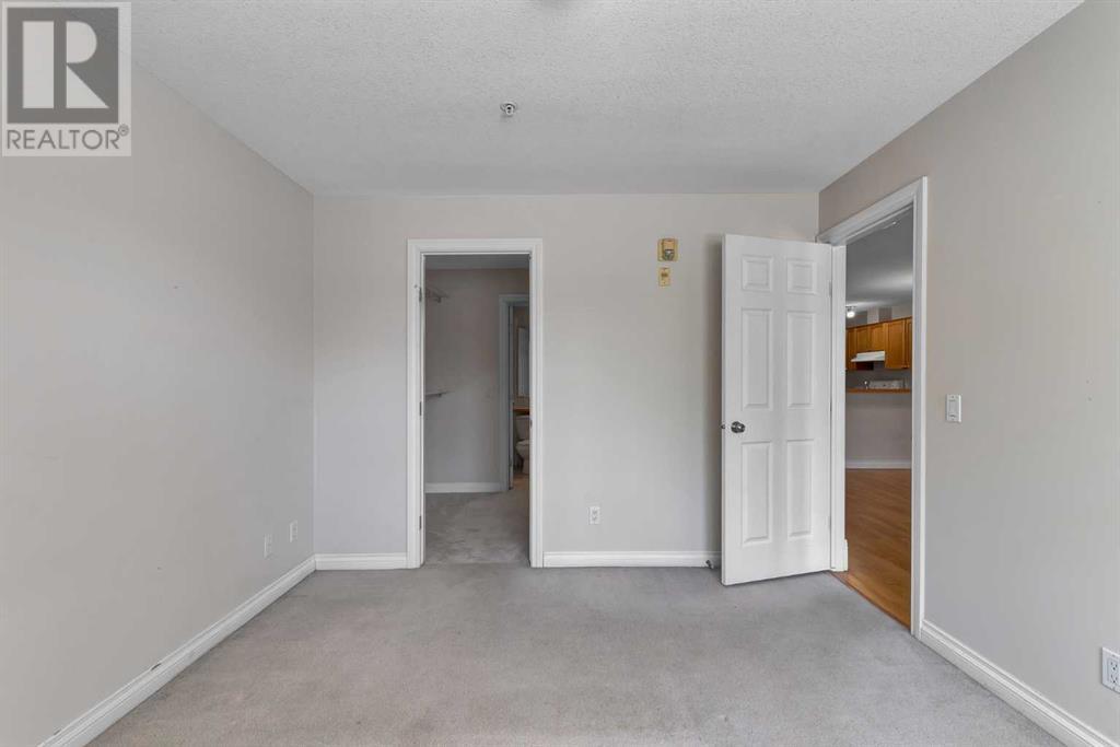 Single Family House for Sale in    Avenue NE Crescent Heights Calgary 