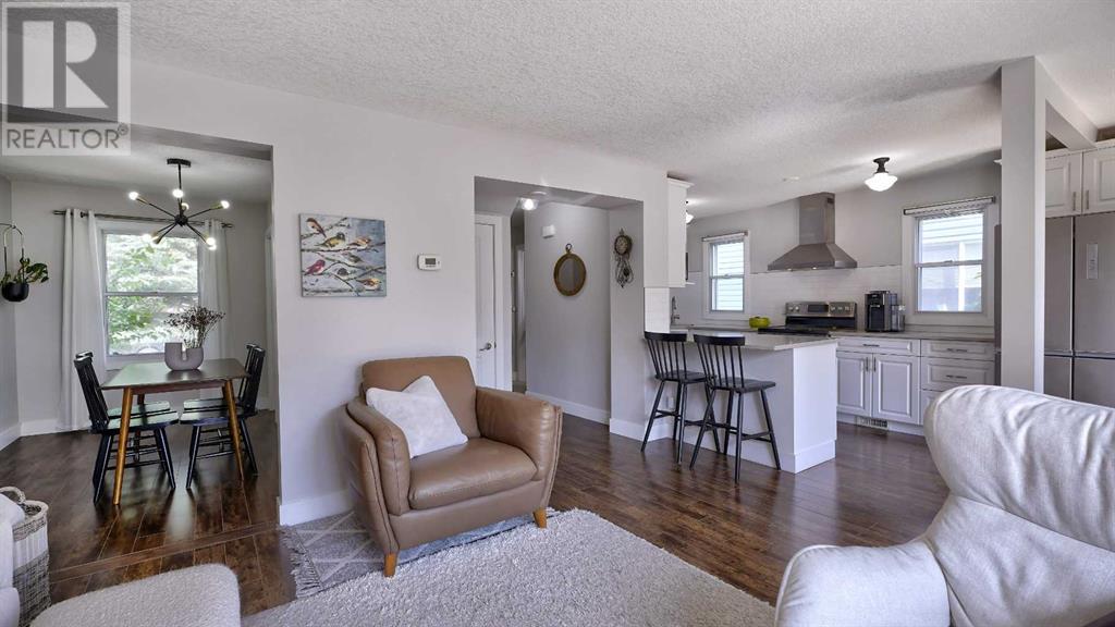 Single Family House for Sale in  Amiens Crescent SW Garrison Woods Calgary 
