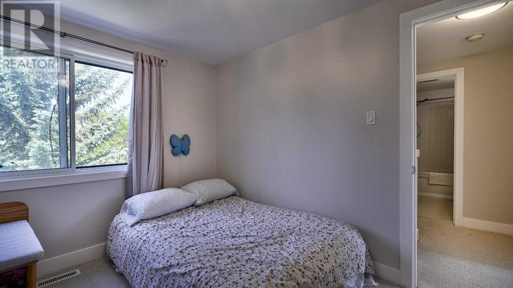 Single Family House for Sale in  Amiens Crescent SW Garrison Woods Calgary 