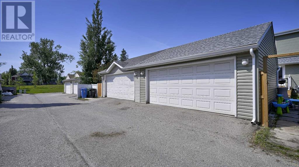 Single Family House for Sale in  Amiens Crescent SW Garrison Woods Calgary 