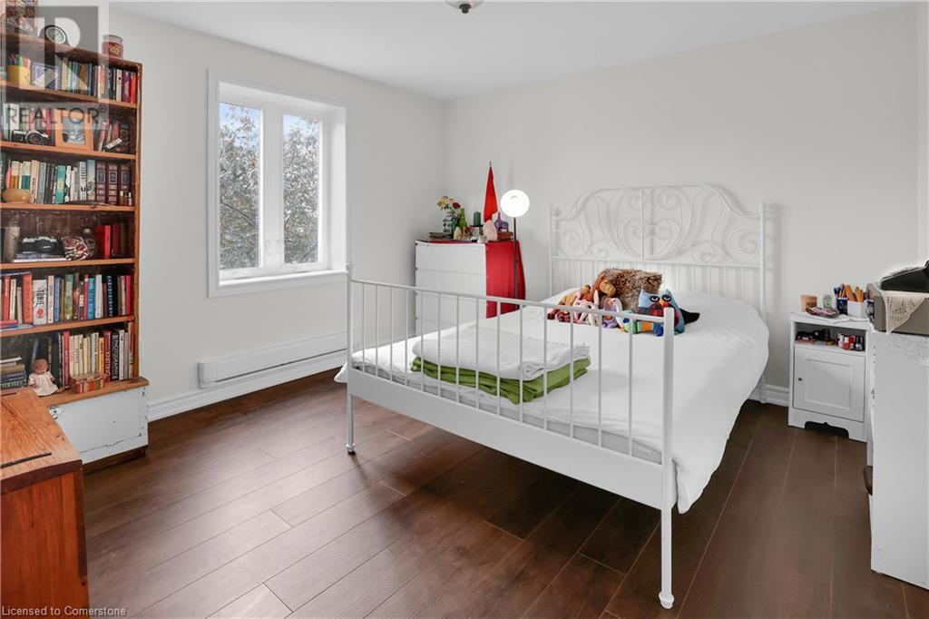 Photo 4 of 1347 Lakeshore Road Unit 37, Burlington ON