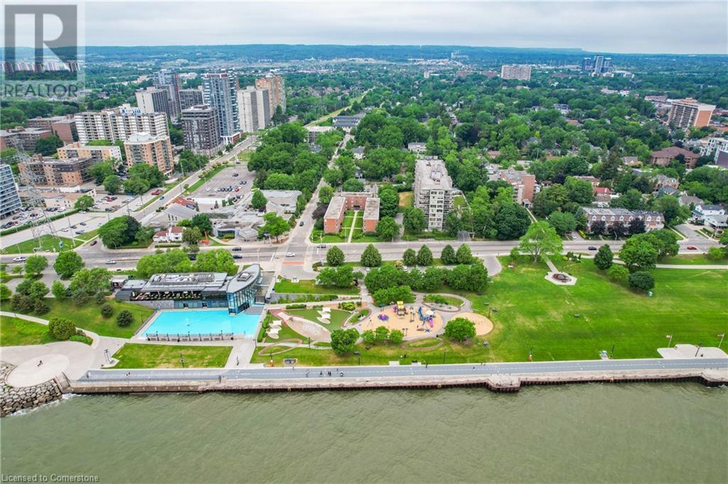 Photo 14 of 1347 Lakeshore Road Unit 37, Burlington ON