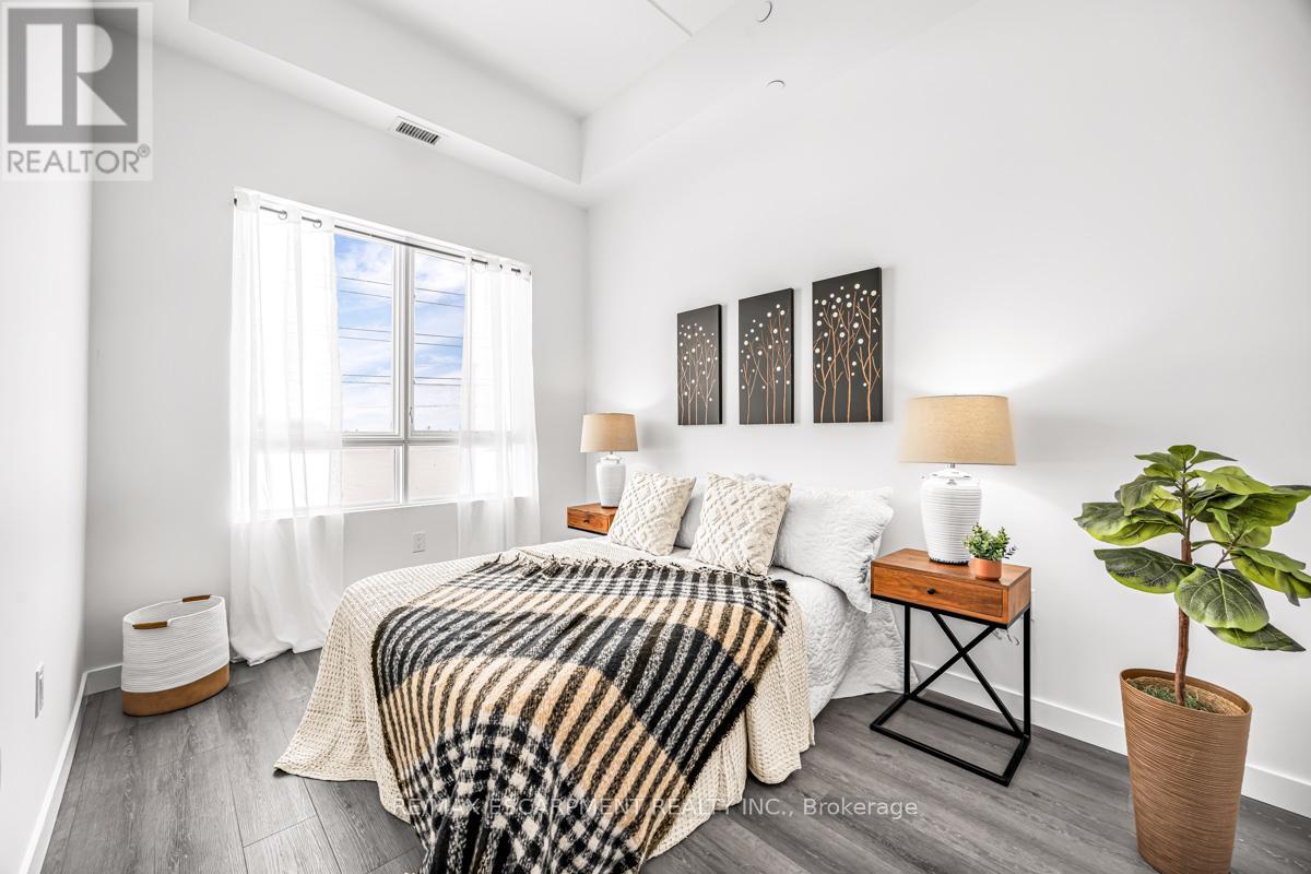 Photo 17 of 407 7549 A Kalar Road, Niagara Falls ON