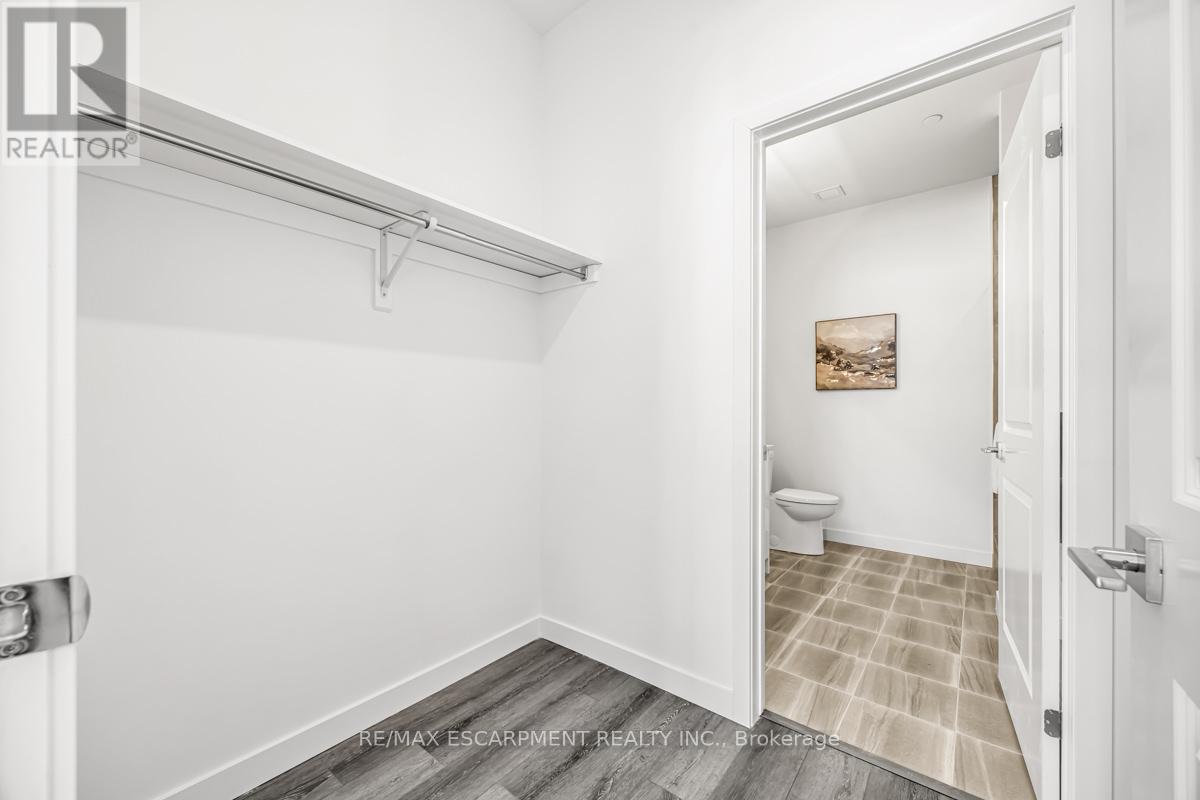 Photo 19 of 407 7549 A Kalar Road, Niagara Falls ON