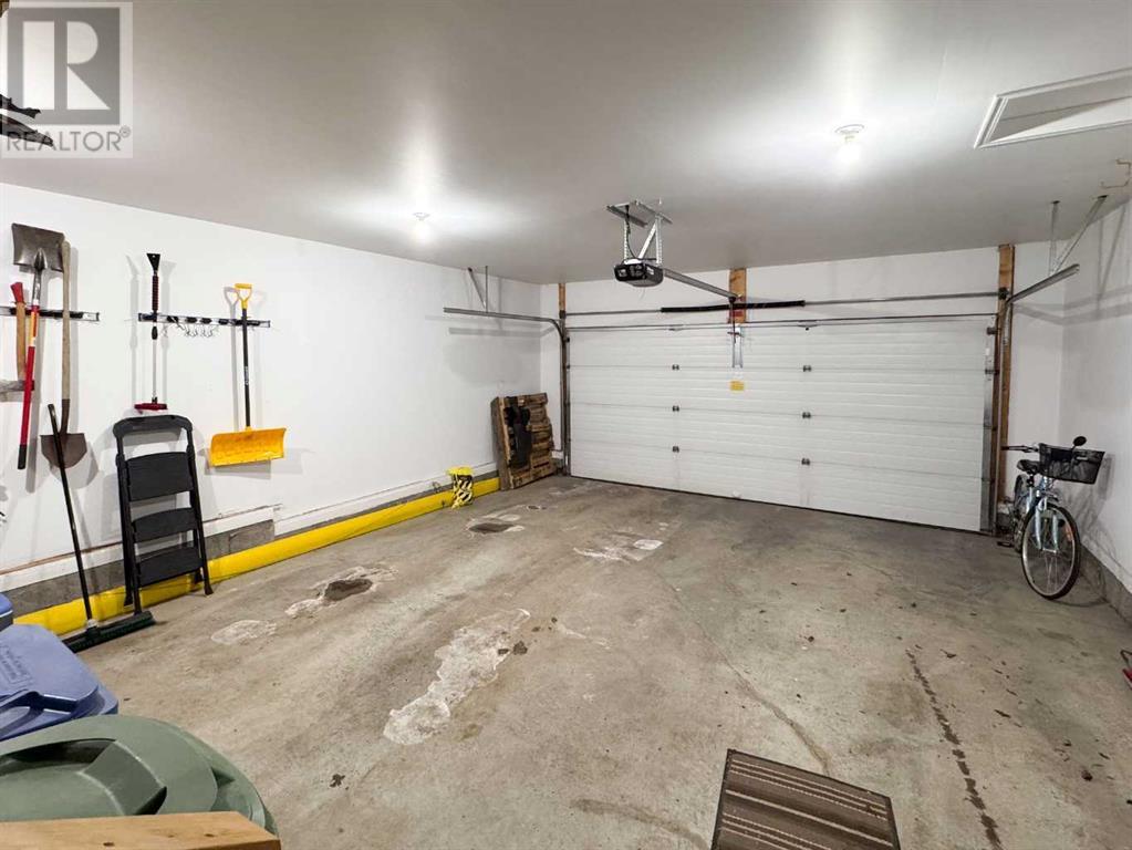 Single Family House Bungalow for Sale in  Kincora Terrace NW Kincora Calgary 