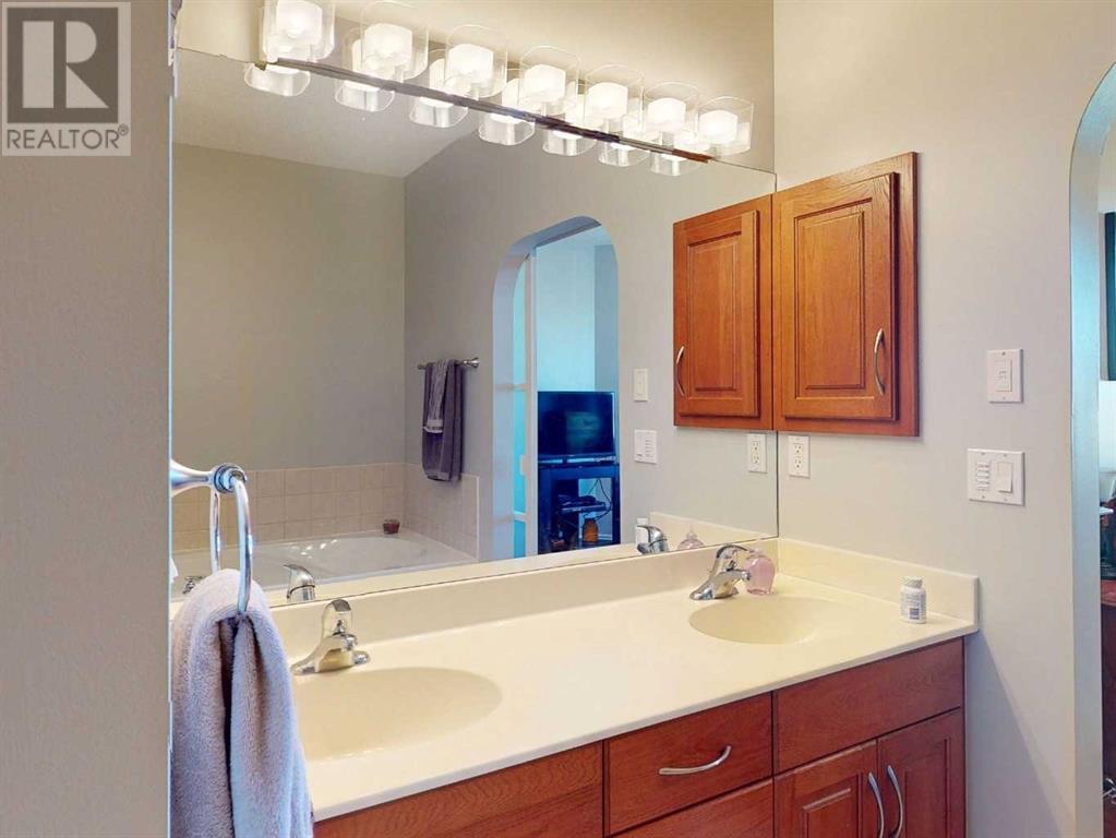 Single Family House Bungalow for Sale in  Kincora Terrace NW Kincora Calgary 