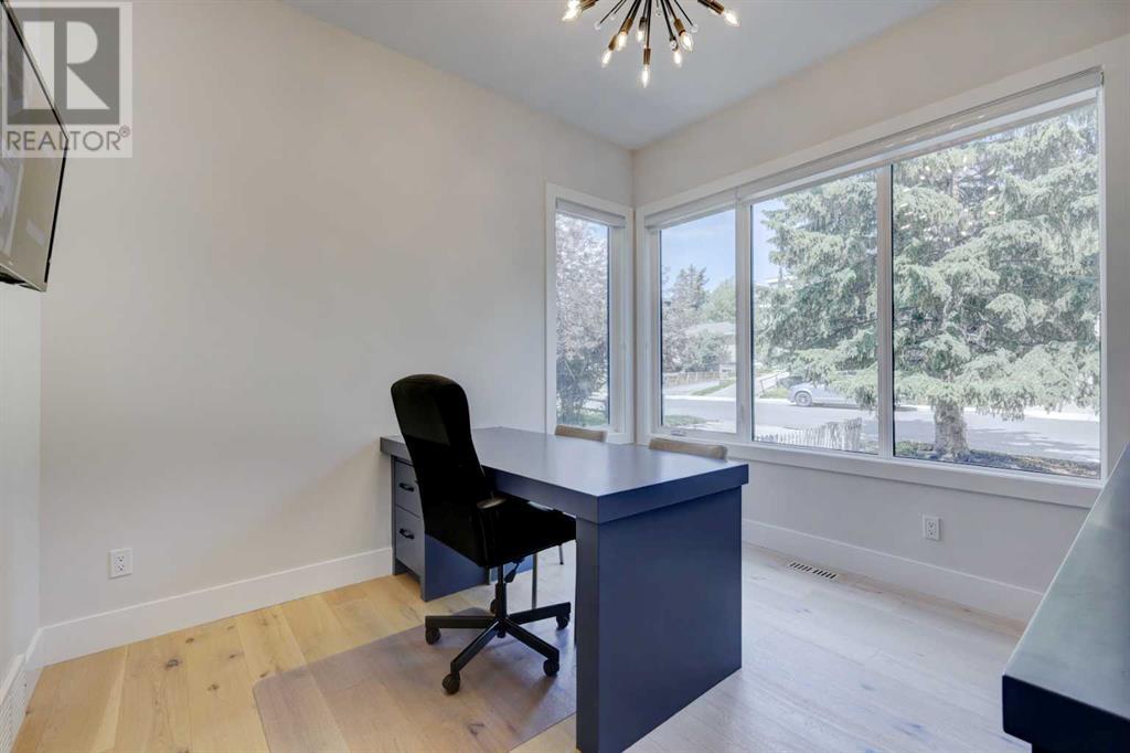 Single Family House for Sale in   Avenue NW Montgomery Calgary 