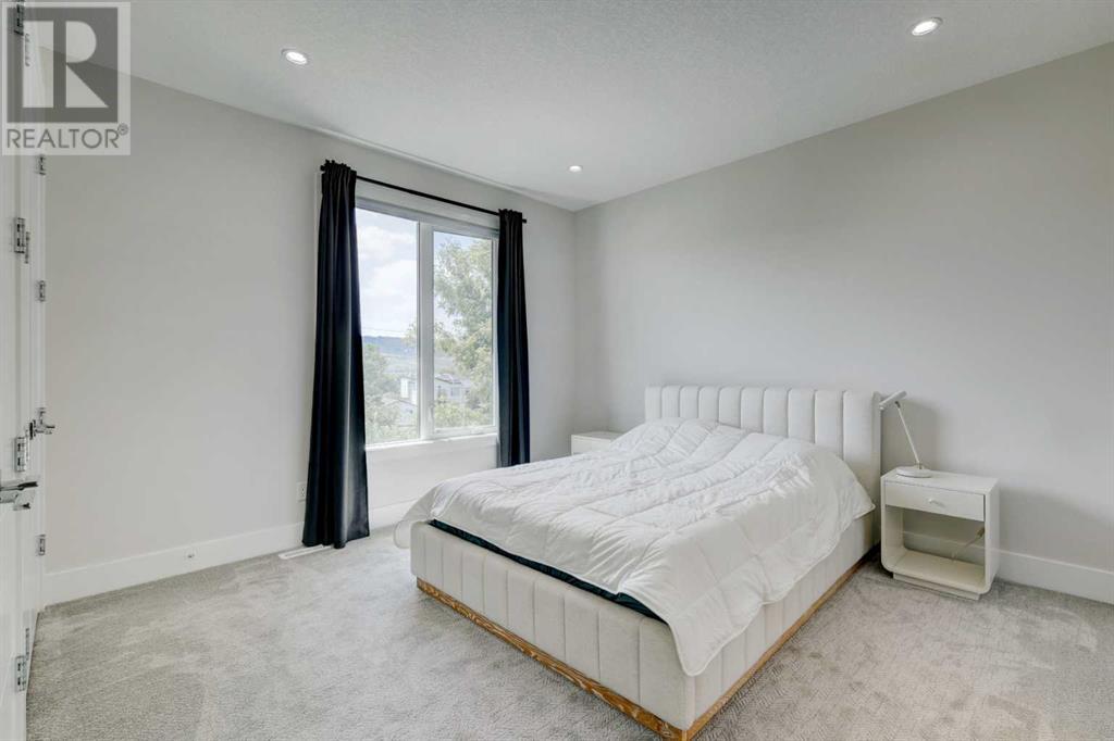 Single Family House for Sale in   Avenue NW Montgomery Calgary 