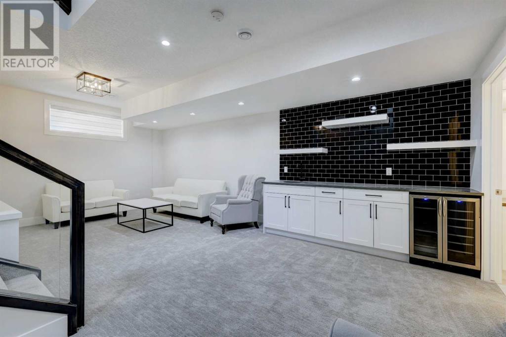 Single Family House for Sale in   Avenue NW Montgomery Calgary 