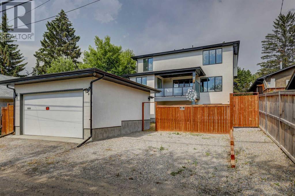 Single Family House for Sale in   Avenue NW Montgomery Calgary 