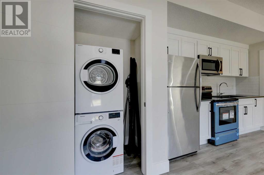 Single Family House for Sale in   Avenue NW Montgomery Calgary 