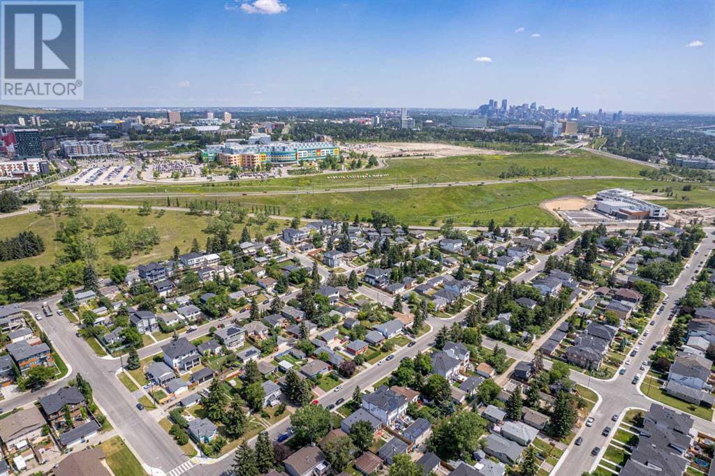 Single Family House for Sale in   Avenue NW Montgomery Calgary 