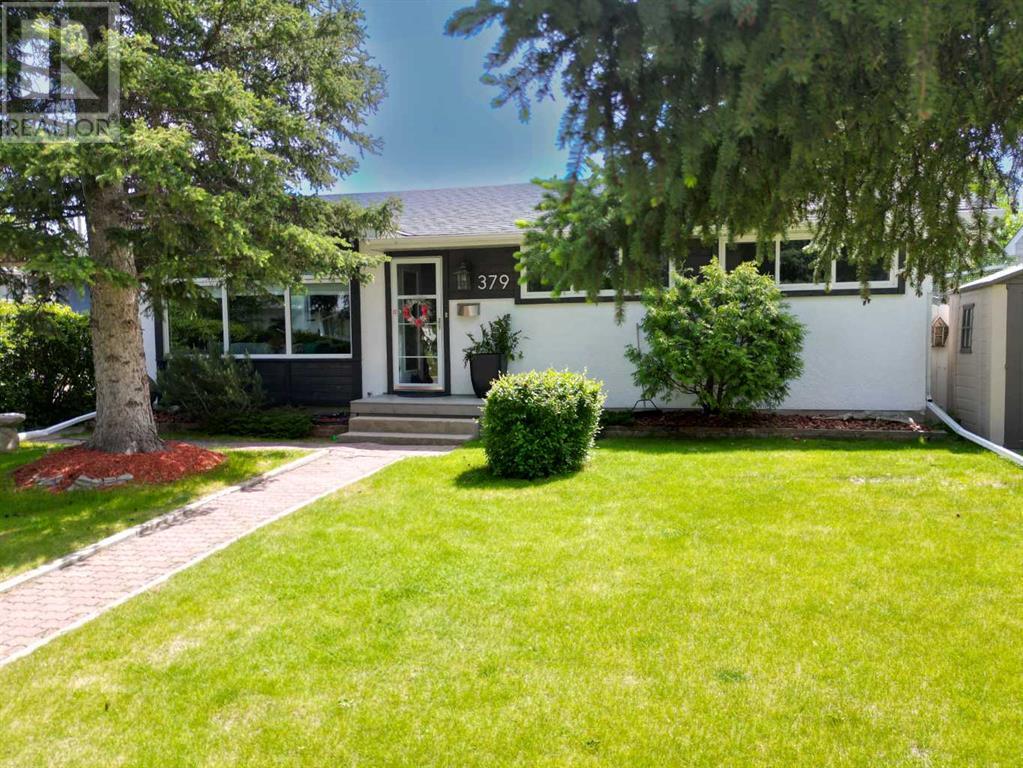 379 Westwood Drive SW, Calgary, Alberta