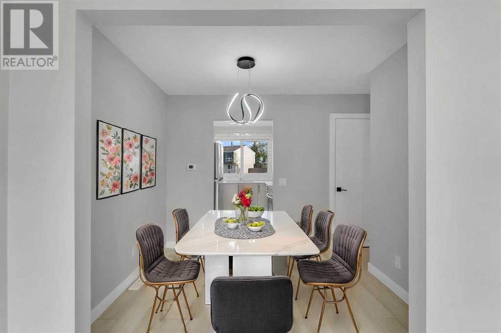 Single Family House for Sale in   Pensacola Crescent SE Penbrooke Meadows Calgary 