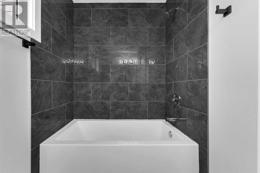 Single Family House for Sale in   Pensacola Crescent SE Penbrooke Meadows Calgary 