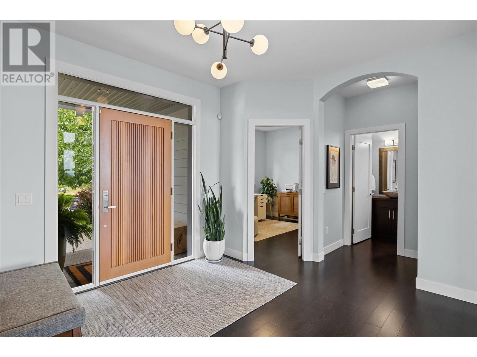  404 Quilchena Crescent, Kelowna