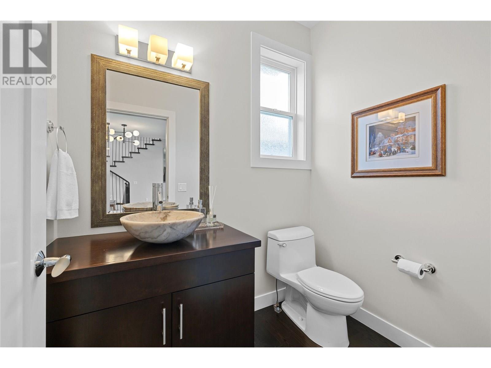  404 Quilchena Crescent, Kelowna