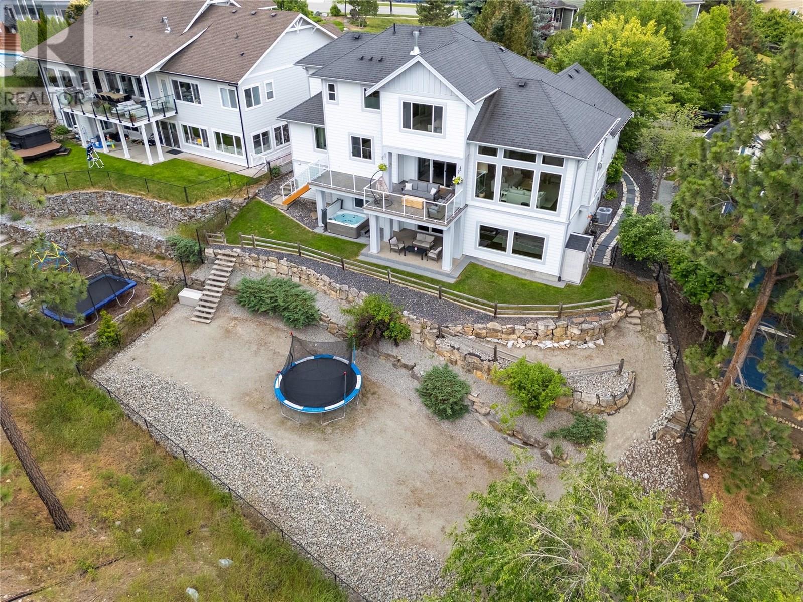  404 Quilchena Crescent, Kelowna