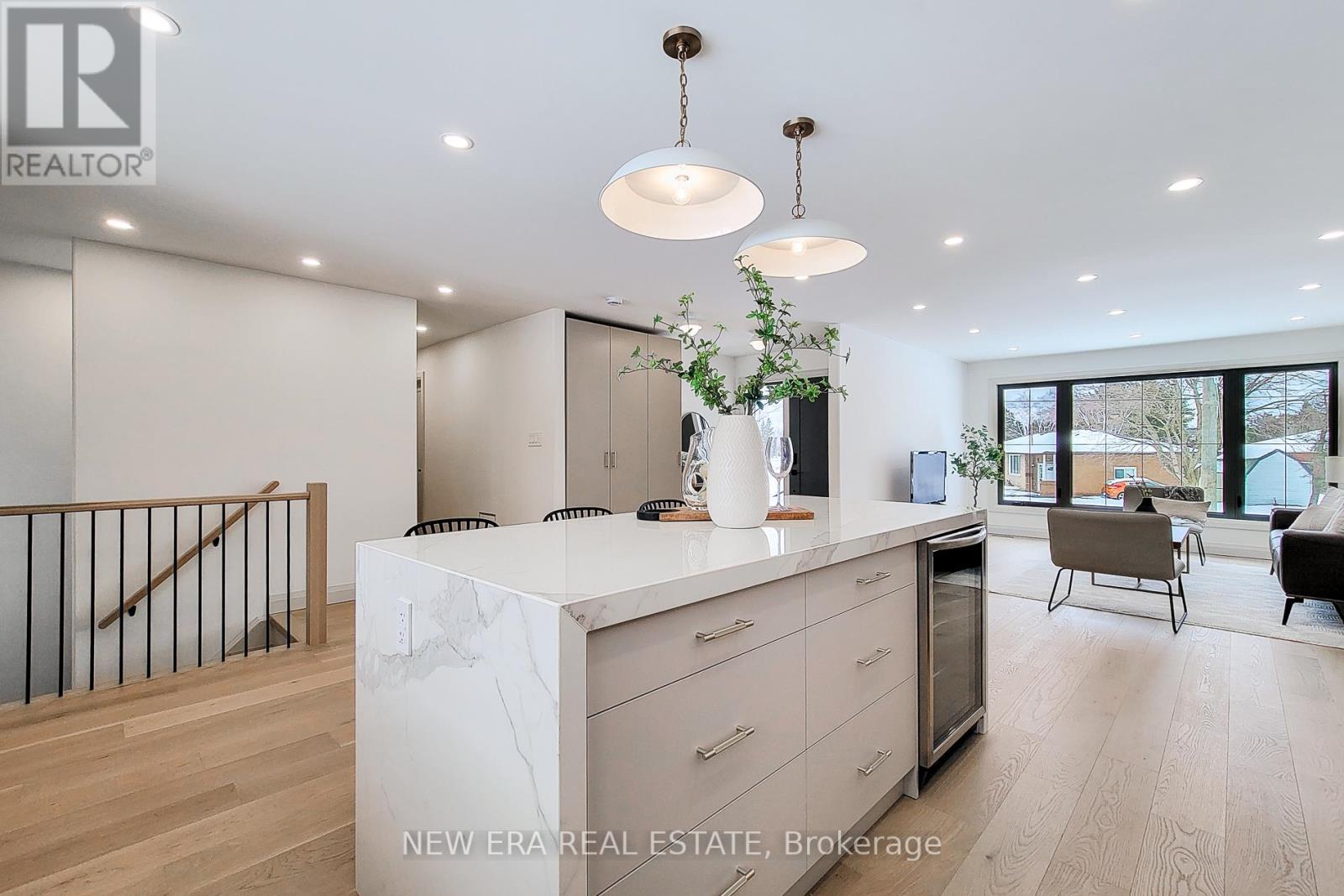 Photo 18 of 26 George Street, Grimsby ON