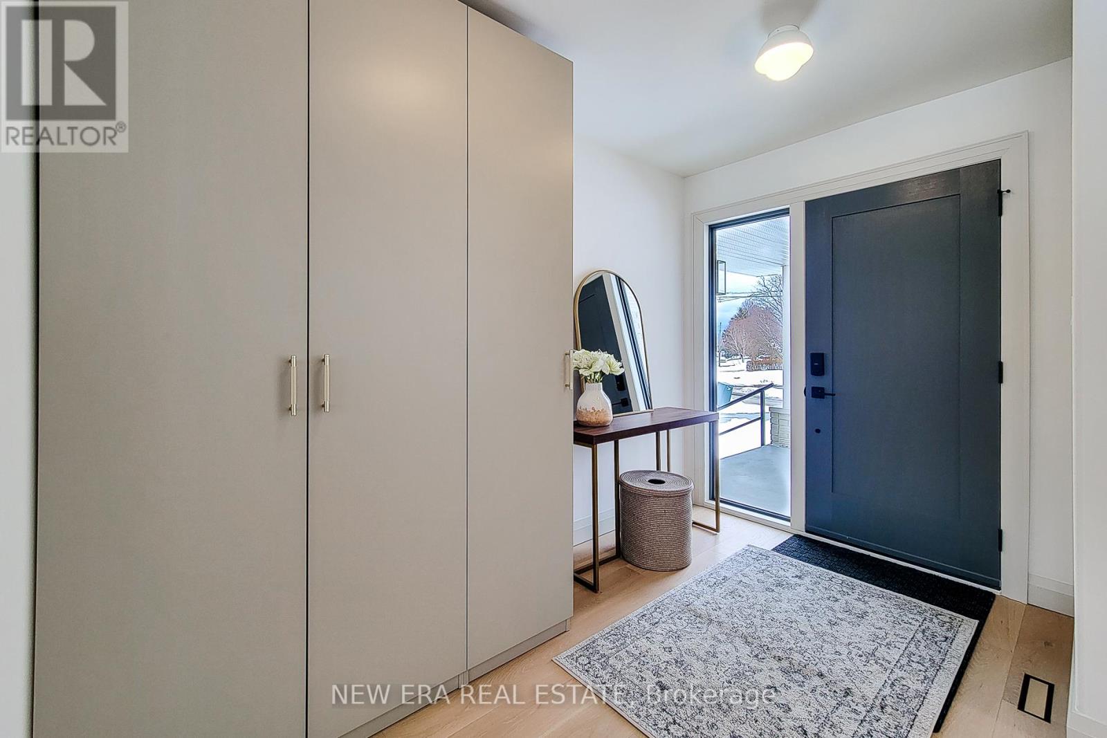 Photo 19 of 26 George Street, Grimsby ON