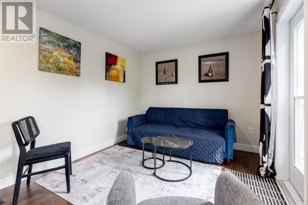 Single Family House for Sale in   Avenue SW Cliff Bungalow Calgary 