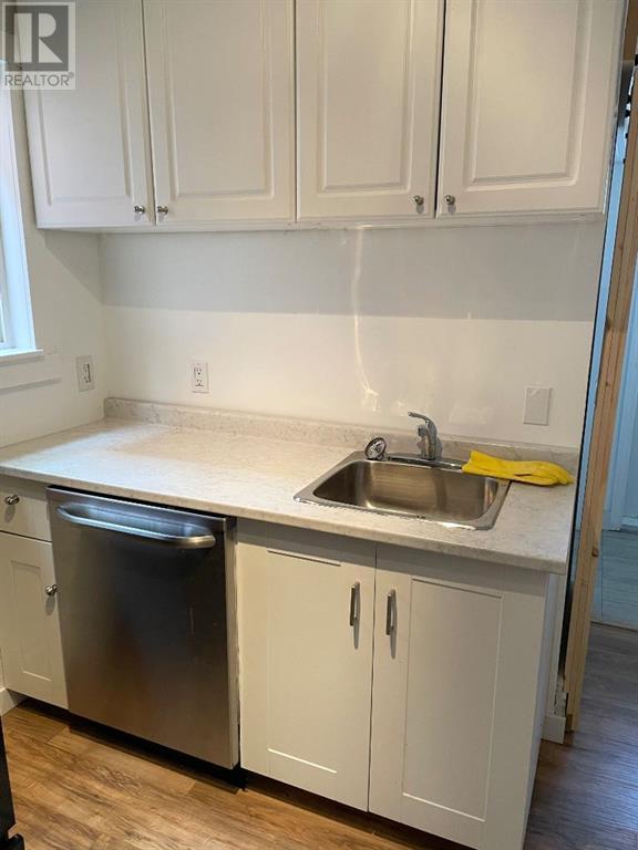Single Family House for Sale in   Avenue SW Cliff Bungalow Calgary 