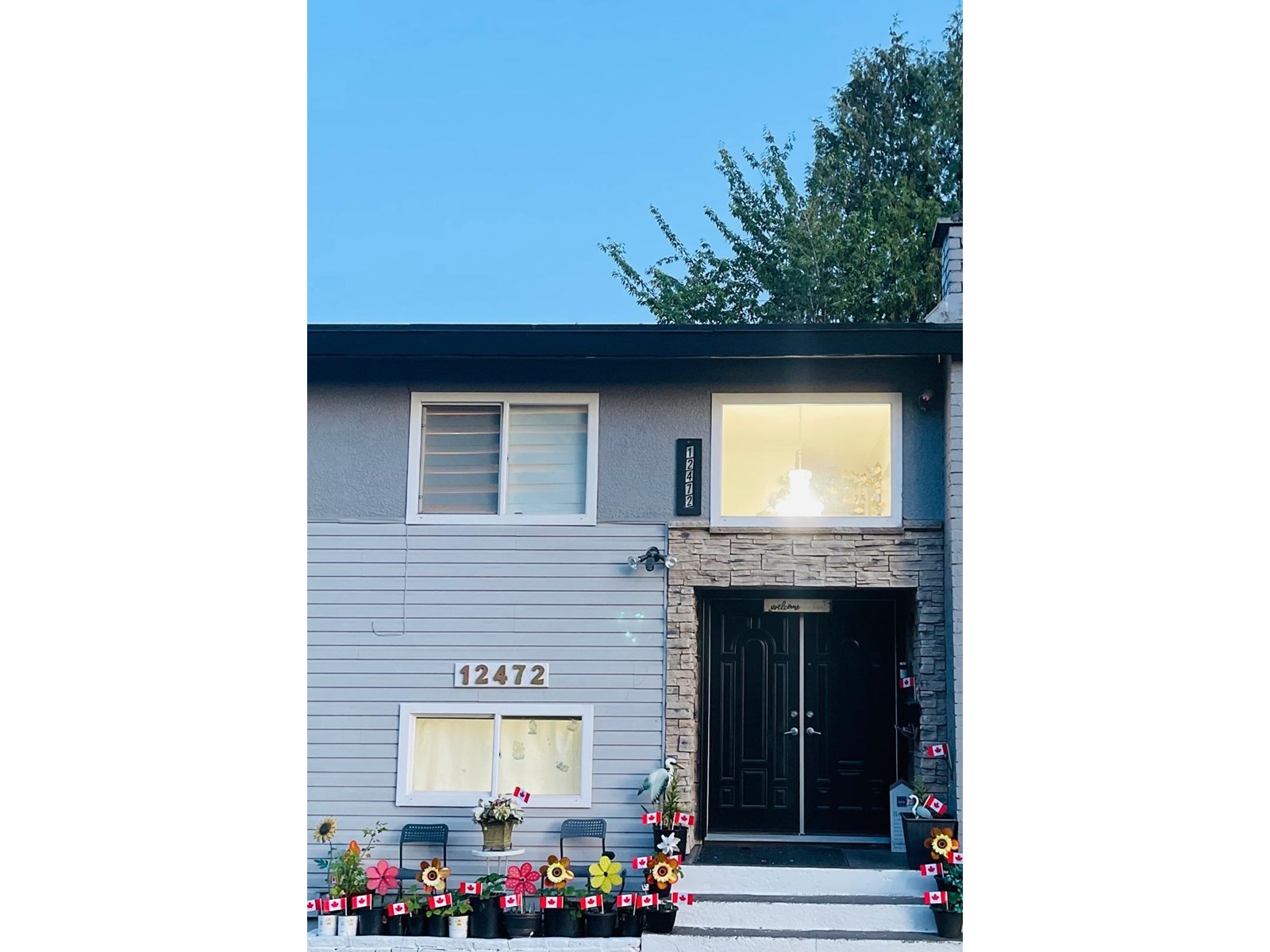 Photo 3 of 12472 100 Avenue, Surrey BC