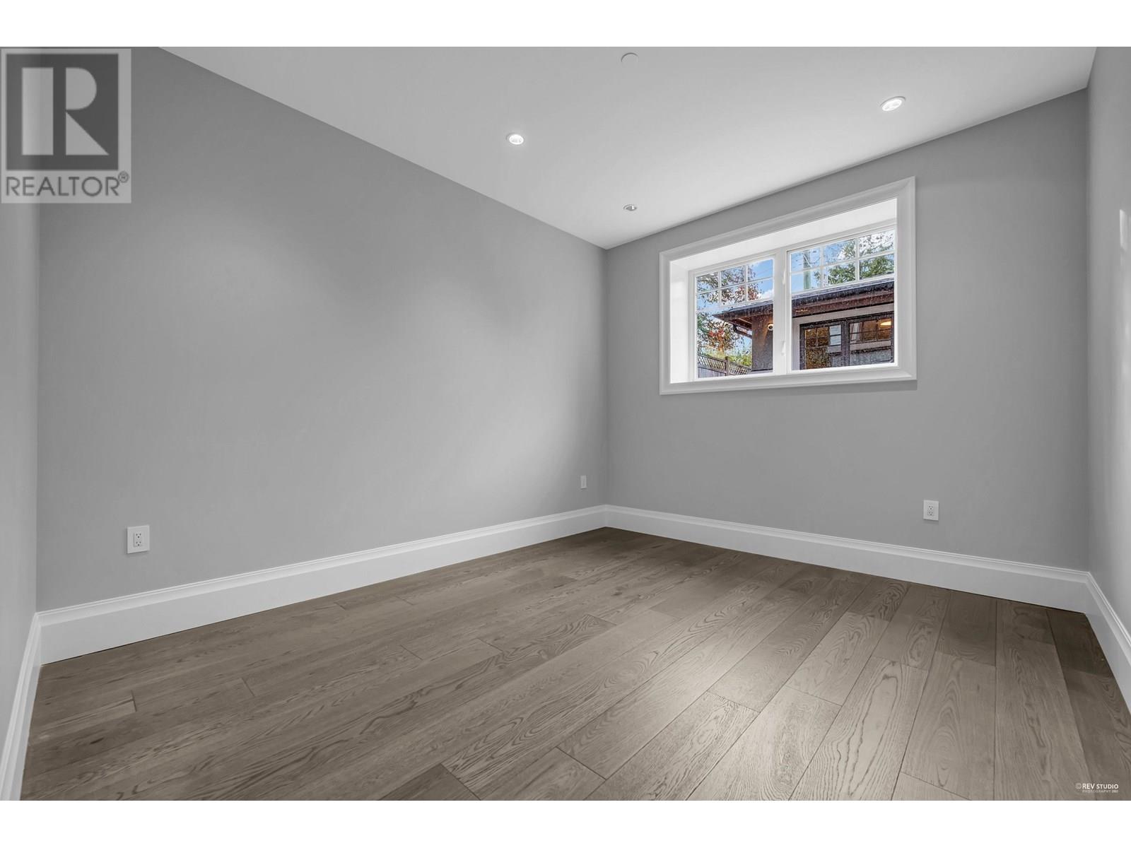Photo 33 of 3070 W 44th Avenue, Vancouver BC