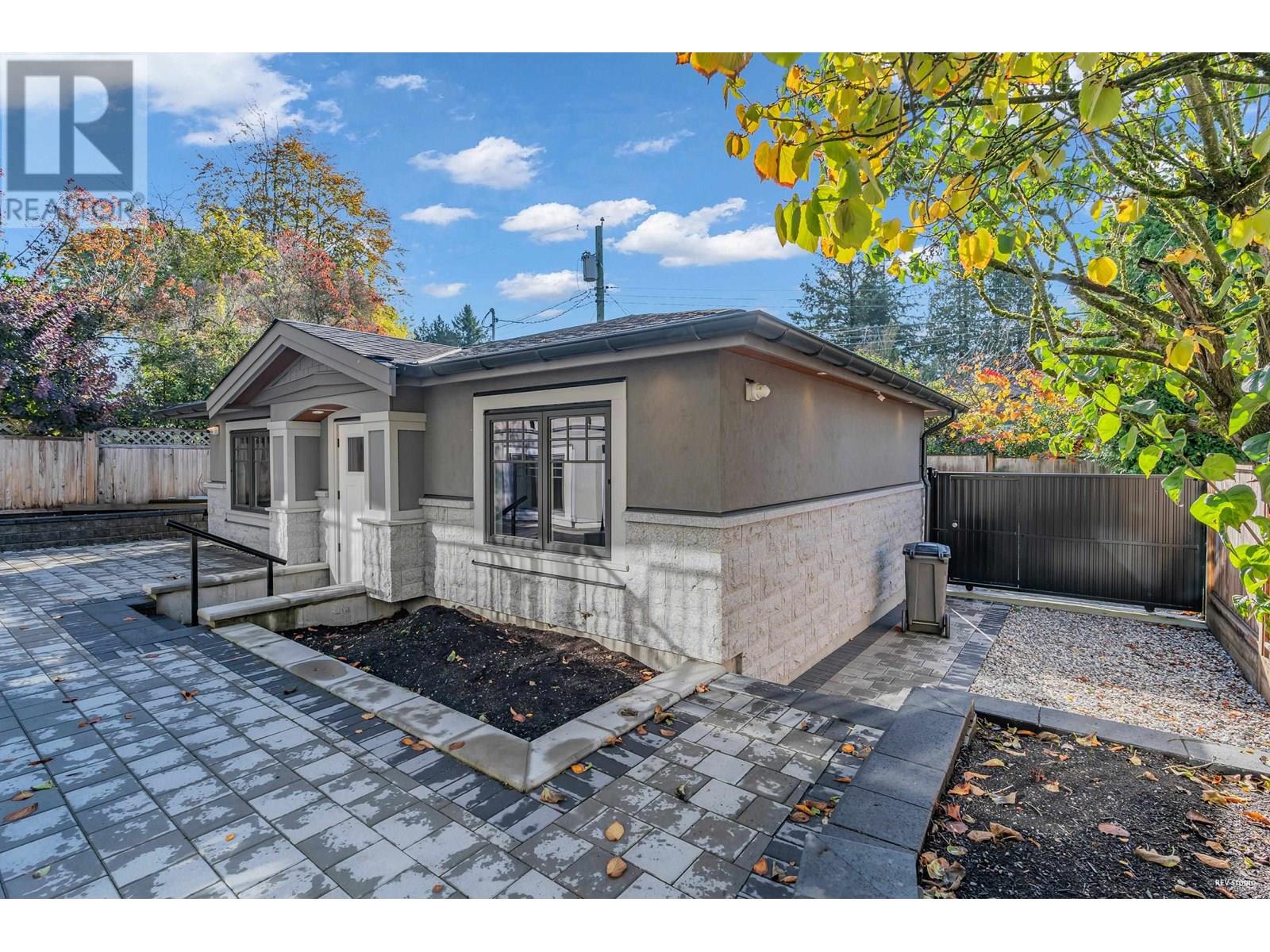 Photo 38 of 3070 W 44th Avenue, Vancouver BC