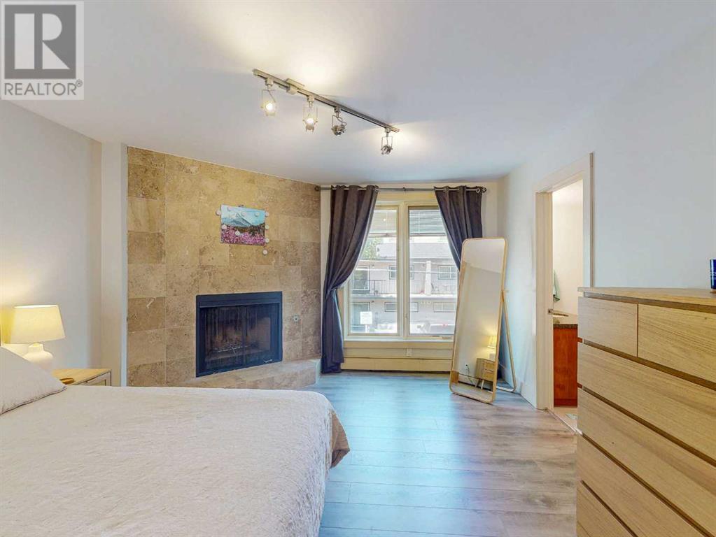 Single Family House for Sale in    Avenue NE Crescent Heights Calgary 
