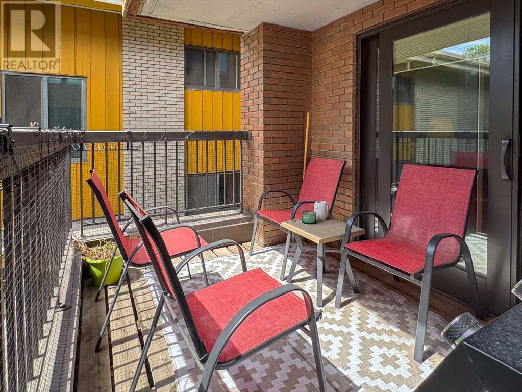 Single Family House for Sale in    Avenue NE Crescent Heights Calgary 