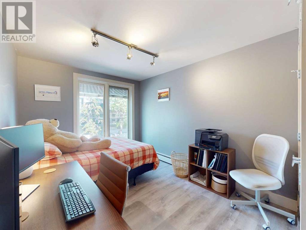 Single Family House for Sale in    Avenue NE Crescent Heights Calgary 