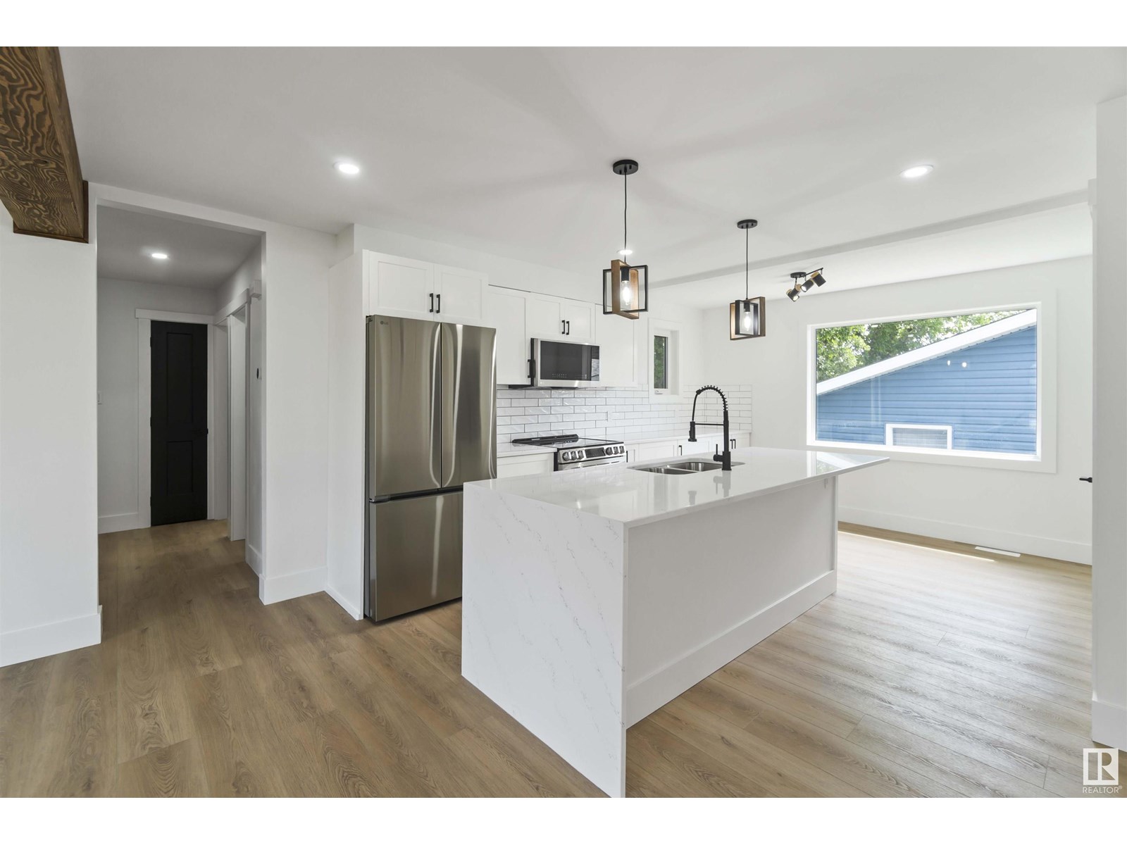 Photo 6 of 6719 95 Av Nw, Edmonton AB