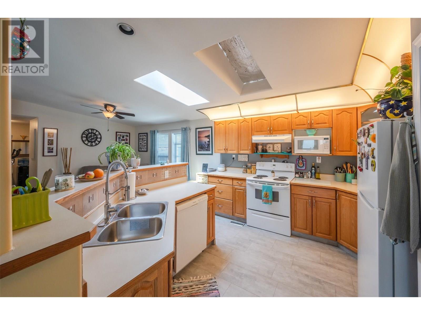 4505 McLean Creek Road Unit# F6, Okanagan Falls