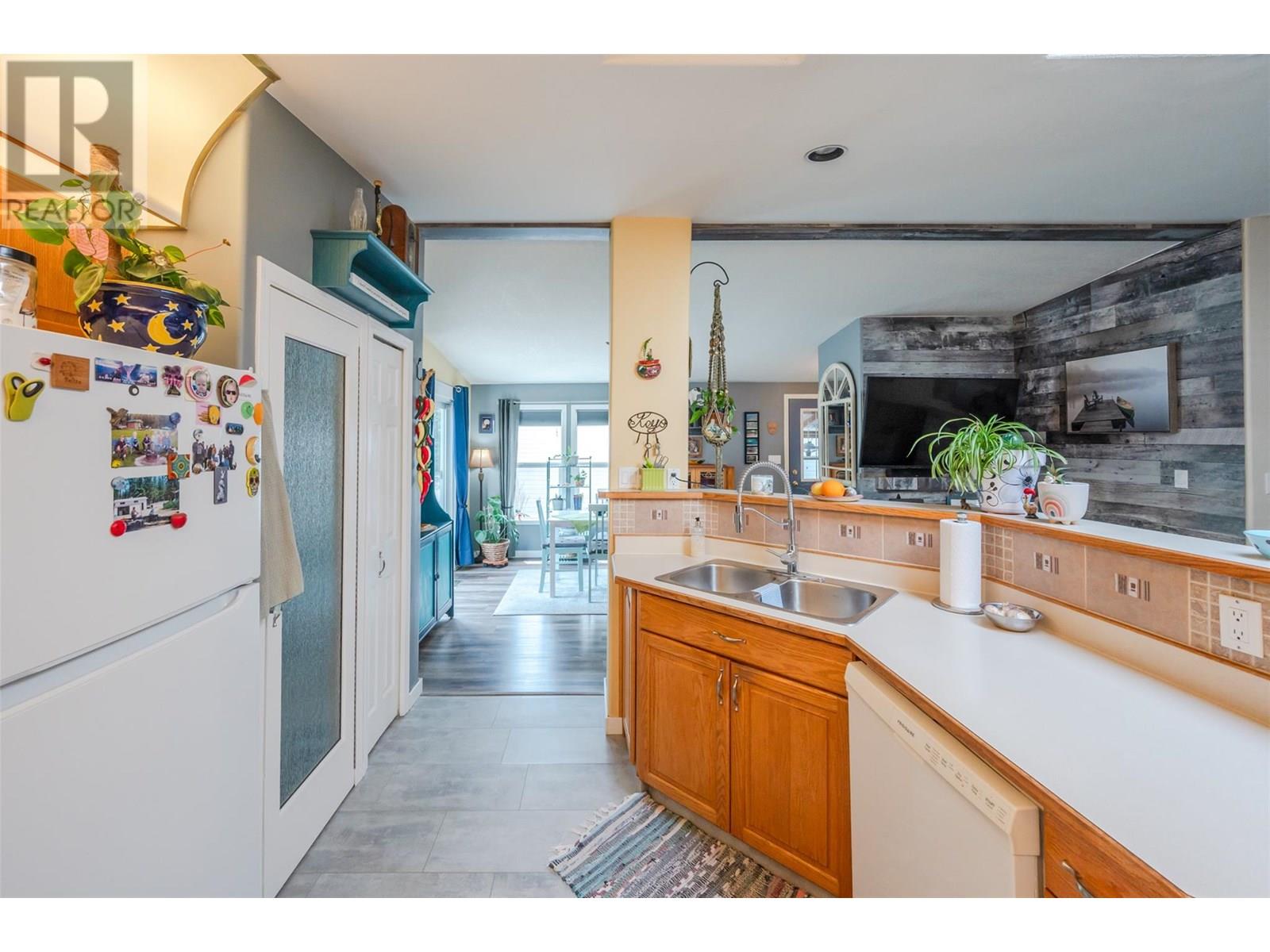4505 McLean Creek Road Unit# F6, Okanagan Falls