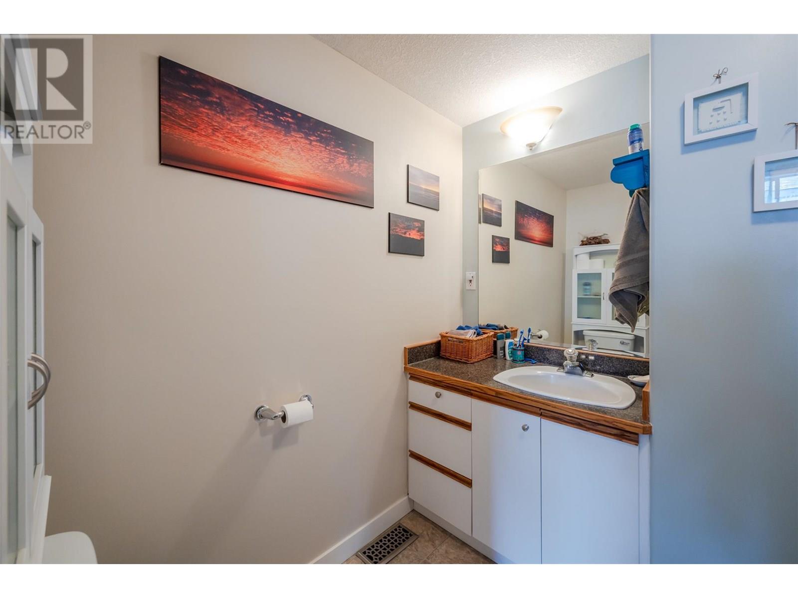 4505 McLean Creek Road Unit# F6, Okanagan Falls