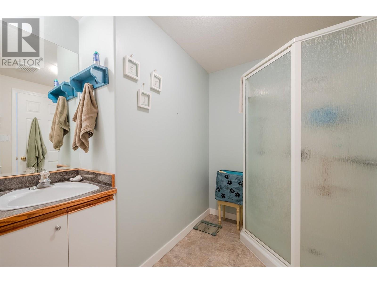 4505 McLean Creek Road Unit# F6, Okanagan Falls
