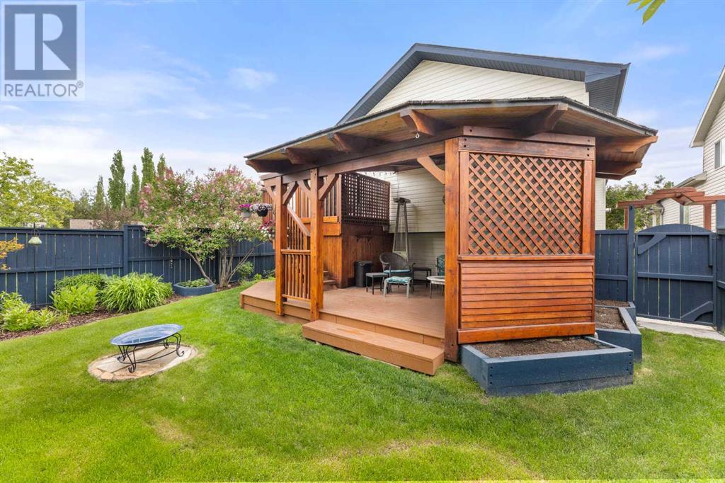 Single Family House Bi-level for Sale in  Covepark Close NE Coventry Hills Calgary 