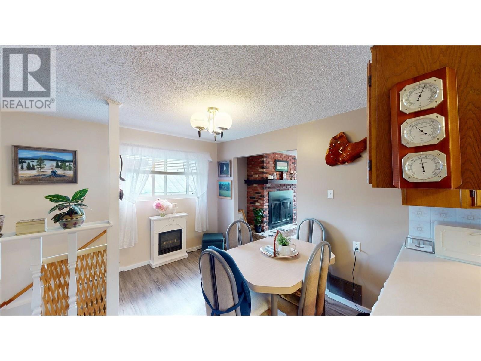306 6th Street S, Cranbrook