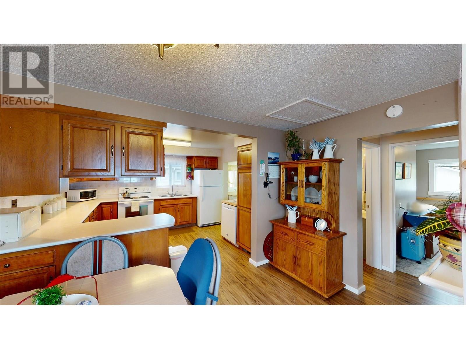 306 6th Street S, Cranbrook