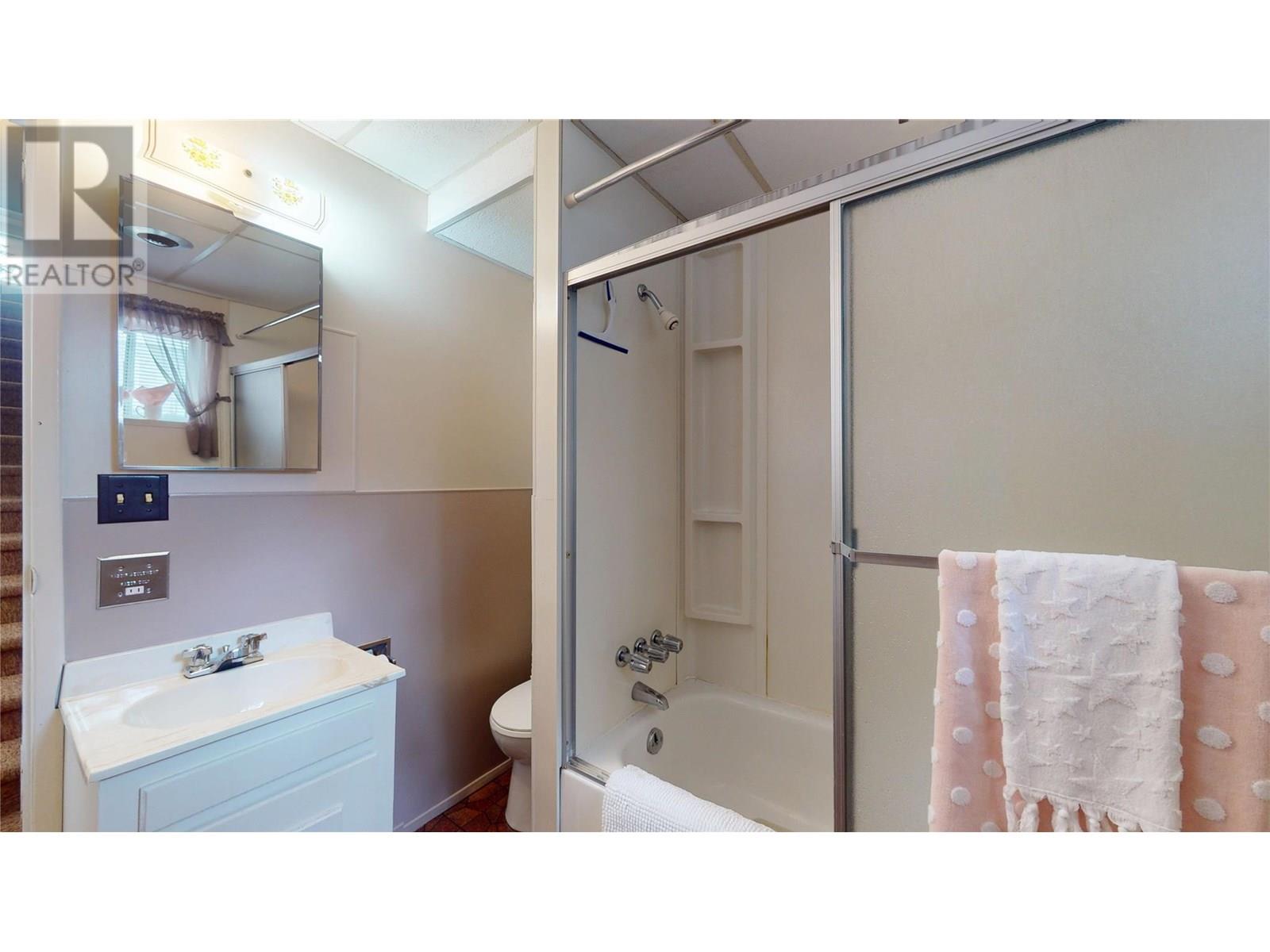306 6th Street S, Cranbrook