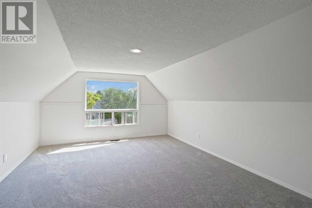 Single Family House for Sale in   Avenue NW Mount Pleasant Calgary 