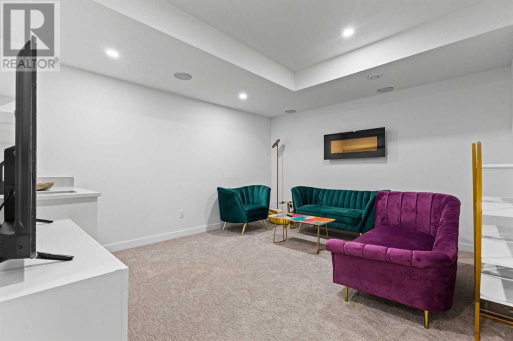 Single Family House for Sale in    Avenue NW Montgomery Calgary 