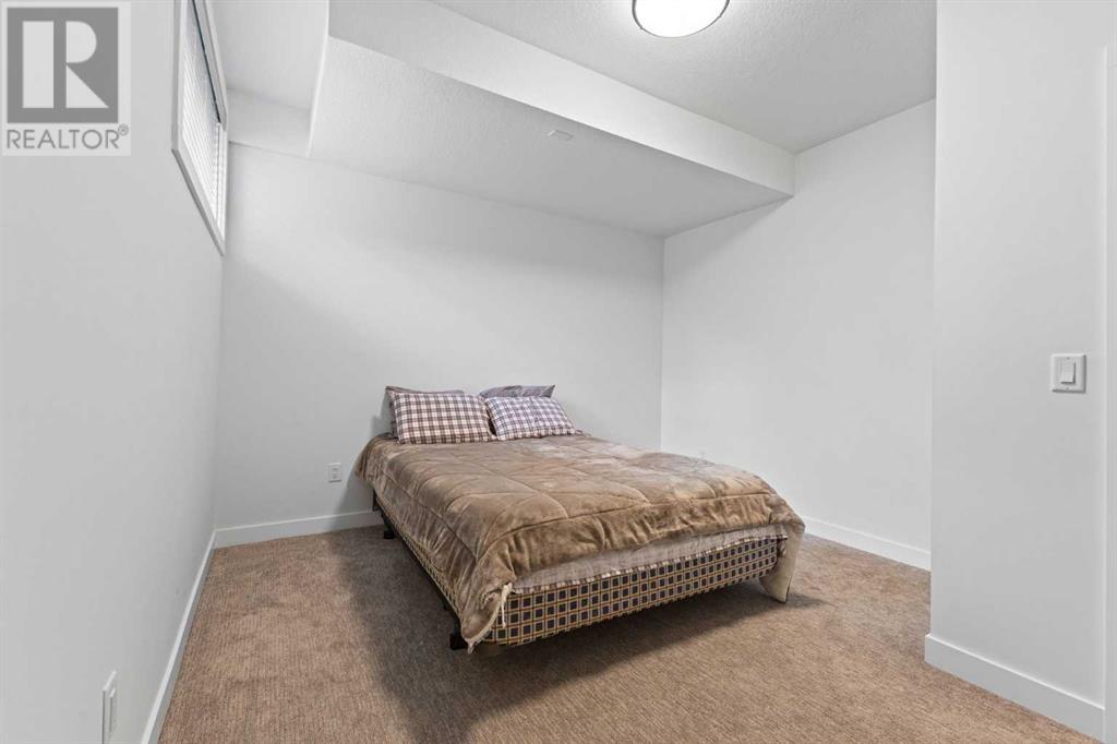 Single Family House for Sale in    Avenue NW Montgomery Calgary 