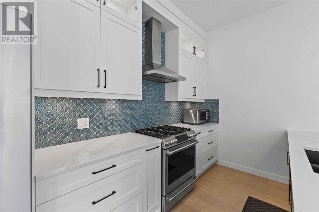 Single Family House for Sale in    Avenue NW Montgomery Calgary 