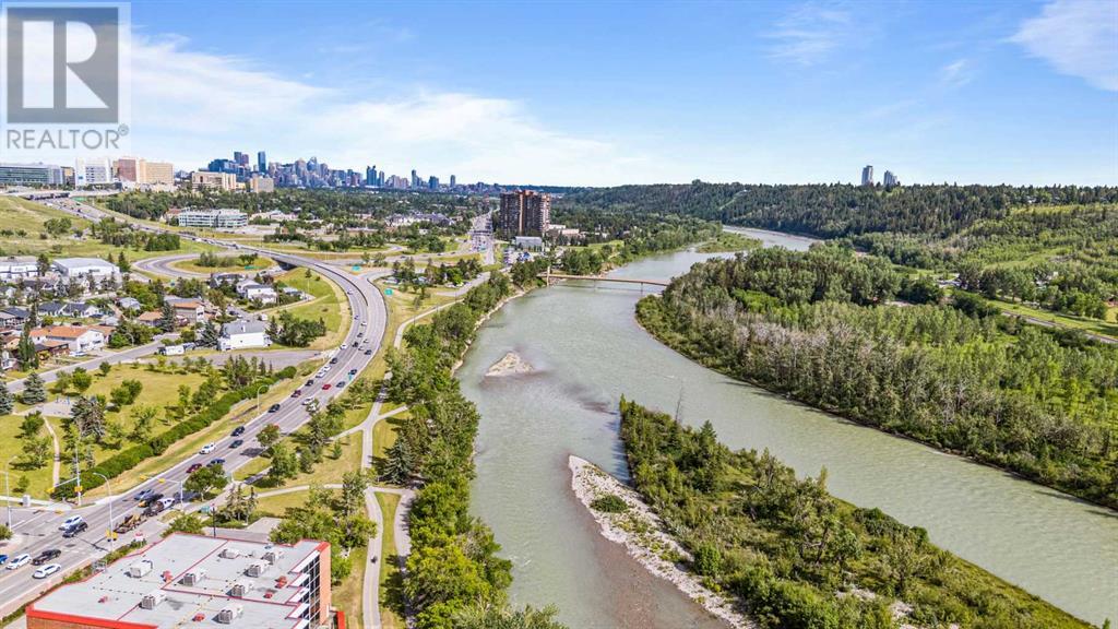 Single Family House for Sale in    Avenue NW Montgomery Calgary 