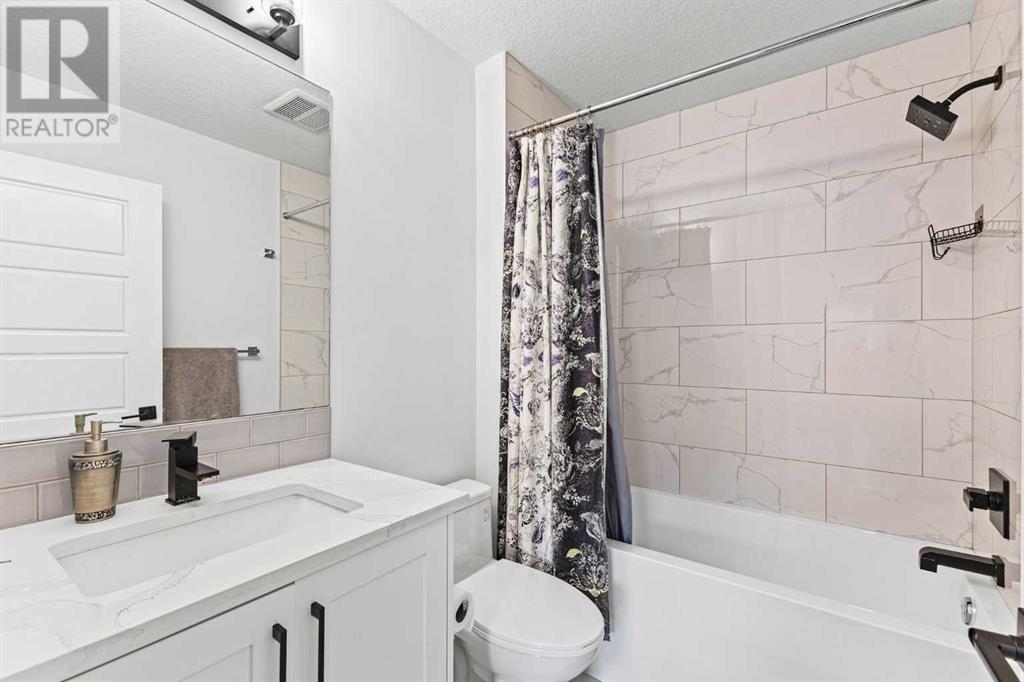 Single Family House for Sale in    Avenue NW Montgomery Calgary 